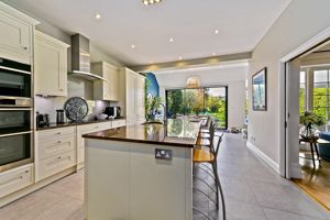 Kitchen- click for photo gallery